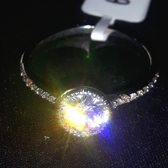 🍁 3 for 28 - Size 9 - Dainty Circle Ring - NWT - Picture 2 of 3